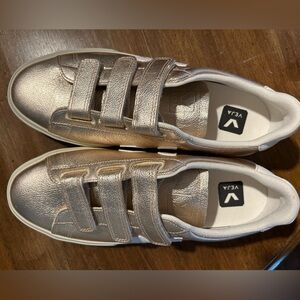 Veja Recife Gold women’s low top sneaker